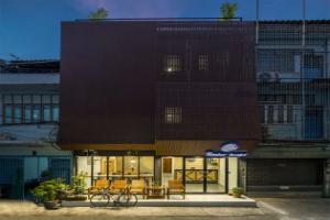 Timber Hostel, Бангкок