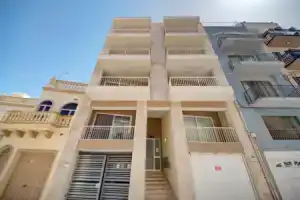Modern Seaside 2 BR APT w Spectacular Views, Сент-Полс-Бэй