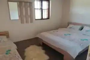 Motel «Zaborje», Плужине