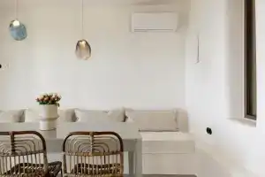 Fedra Suites, Плакиас