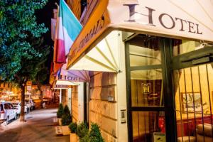 Hotel «Emmaus», Рим