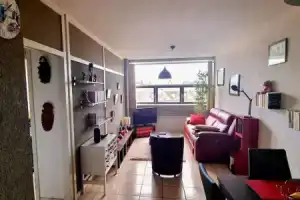 Stylish Geneva Apartment With Stunning Views, Женева