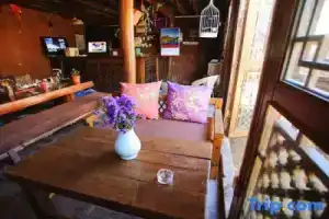 In Spring Country Courtyard in Lijiang, Лицзян