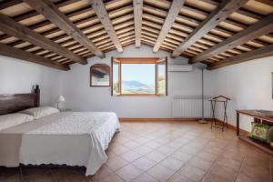 Villa sui Colli Ericini con Piscina, Эриче