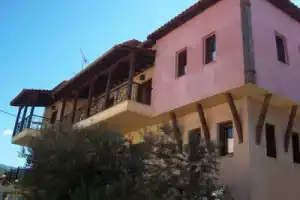 Archodiko Toliadi Boutique Apartments and Suites, Уранополис