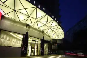 Beijing Qianyuan Hotel, Пекин