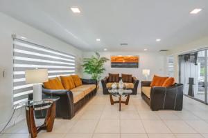Outdoor Oasis: Marco Island Home Near Beaches, Марко