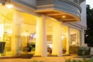 Baanbumrungsuk Brs Hotel, Чумпхон
