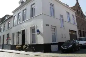 B&B Le flaneur, Брюгге