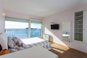 Blu Studio With Sea View, Ровинь