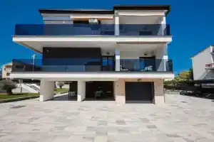 Stunning Apartment in Zadar With 1 Bedrooms, Wifi and Outdoor Swimming Pool, Козино