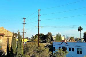 Gorgeous View 2bd 2ba Apartment in Hollywood, Лос-Анджелес
