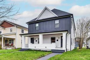 3 Mi to Downtown: Pet-friendly Indianapolis Home, Индианаполис