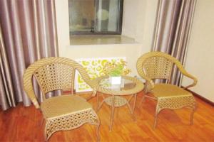 Friends Nest's Apartment Hotel, Сиань