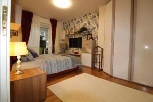 Cozy apt 10 mins walk from Poetto + terrace, Куарту-Санта-Элена
