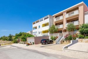 Stunning Apartment in Vidalici With Wifi and 1 Bedrooms, Zubovići