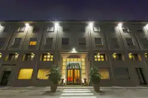 Albergo Italia, Новара