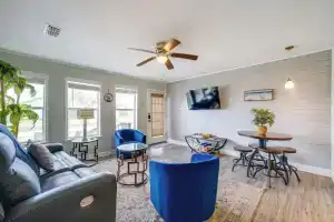 Walk to Beach & Pier: Updated Abode in Rockport!, Рокпорт