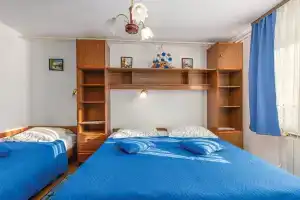 Awesome Home in Piran With Wifi and 1 Bedrooms, Пиран