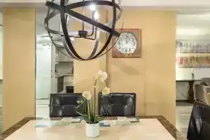Stay Together Suites 2BD2B Apartment, Лас-Вегас