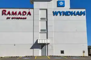 DFW Airport Hotel & Conference Center, Ирвинг