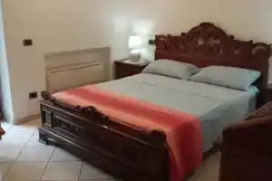 Cartaromana House, Искья