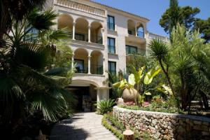 Lago Garden Apart-Suites & Spa Hotel, Кала-Раджада