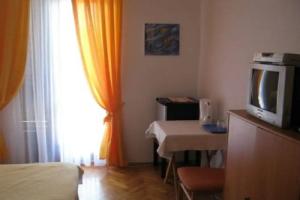 Apartments and Rooms On the Beach, Водице