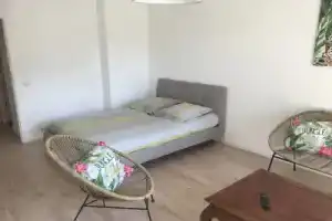 Nice Studio Very Quiet, 5min From Center, Канны