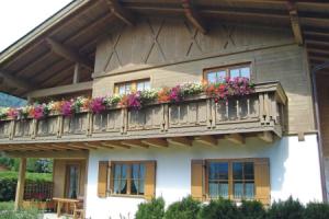 Nice Apartment in Lermoos With 1 Bedrooms, Лермос