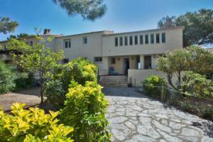 Villa Les 3 frères, Морьяни-Пляж