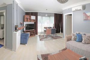 Lavinya Garden Apart Otel, Бююкчекмедже