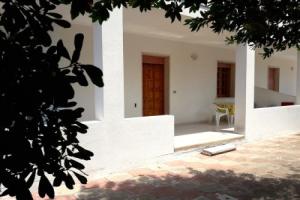 Villetta Via Stromboli 4, Марина-ди-Манкаверса
