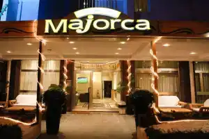 Hotel «Majorca con Ristorante in Centro a Riccione», Риччионе