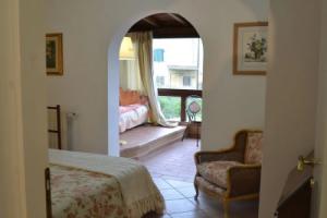 Tuscan Villa With Sea Views, Монтескудайо