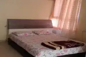 Umit Aile Pansiyonu, Харбий