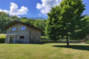 Casa il Tiglio affacciata sul lago di Como, Колико