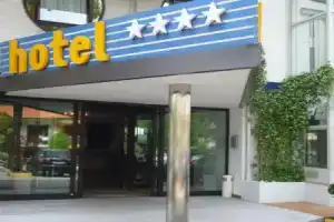 Hotel «Marina Uno», Линьян-Саббьядоро