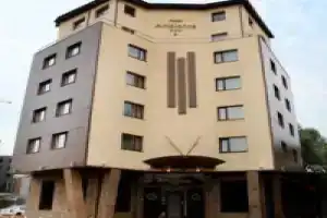 Ambiance Hotel, Бухарест