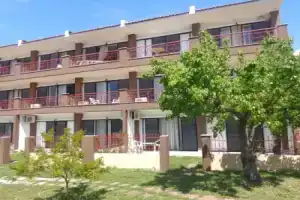 Отель «Porto Matina», Метаморфоси