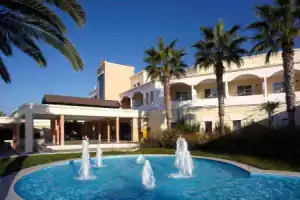 Neptune Hotel-Resort, Convention Centre & Spa, Мастихари