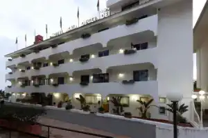 Hotel «Baia Degli Dei», Джиардини-Наксос