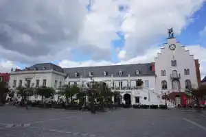 FeWo Apland, Ландау-в-Фальце