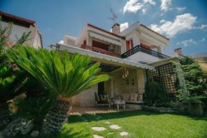 Dreamcatcher Luxury Villa, 1 min walk to beach, Пефкохори