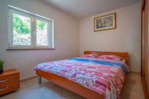 Apartment Sanja Karlobag 32679, Cesarica