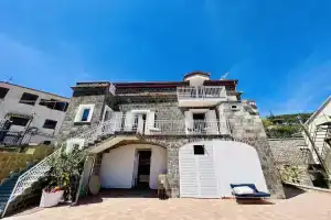 Relais Loggia Li Galli, Сант-Агата-суи-Дуэ-Гольфи