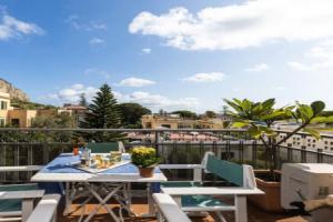 Olga s Apartment in Mondello by Wonderful Italy, Монделло