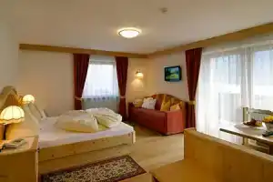 Hotel «Talblick», Ортизеи