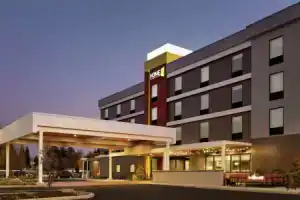 Отель «Home2 Suites By Hilton Portland Airport», Портленд