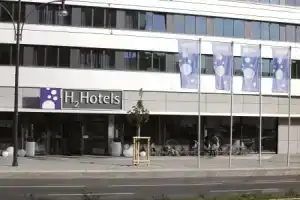 H2 Hotel Berlin-Alexanderplatz, Берлин